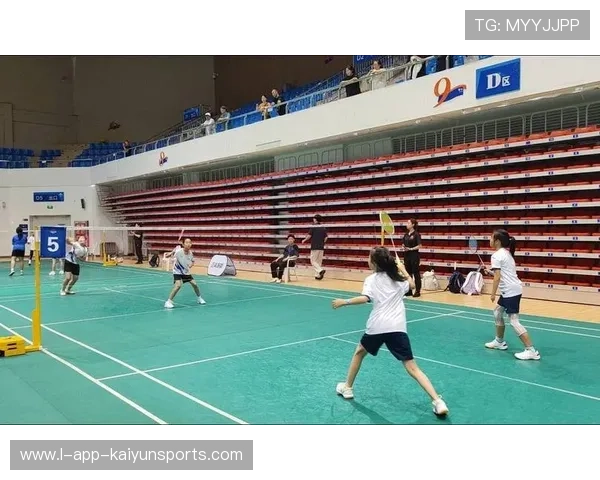 国际羽毛球巡回赛在赛事中开展青少年互动课堂与教练公开课,青少年羽毛球大赛 国际羽毛球巡回赛在赛事中开展青少年互动课堂与教练公开课,青少年羽毛球大赛